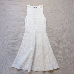 John + Jenn Mini Dress Knit Stitch Fit and Flare White V-neck Sleeveless